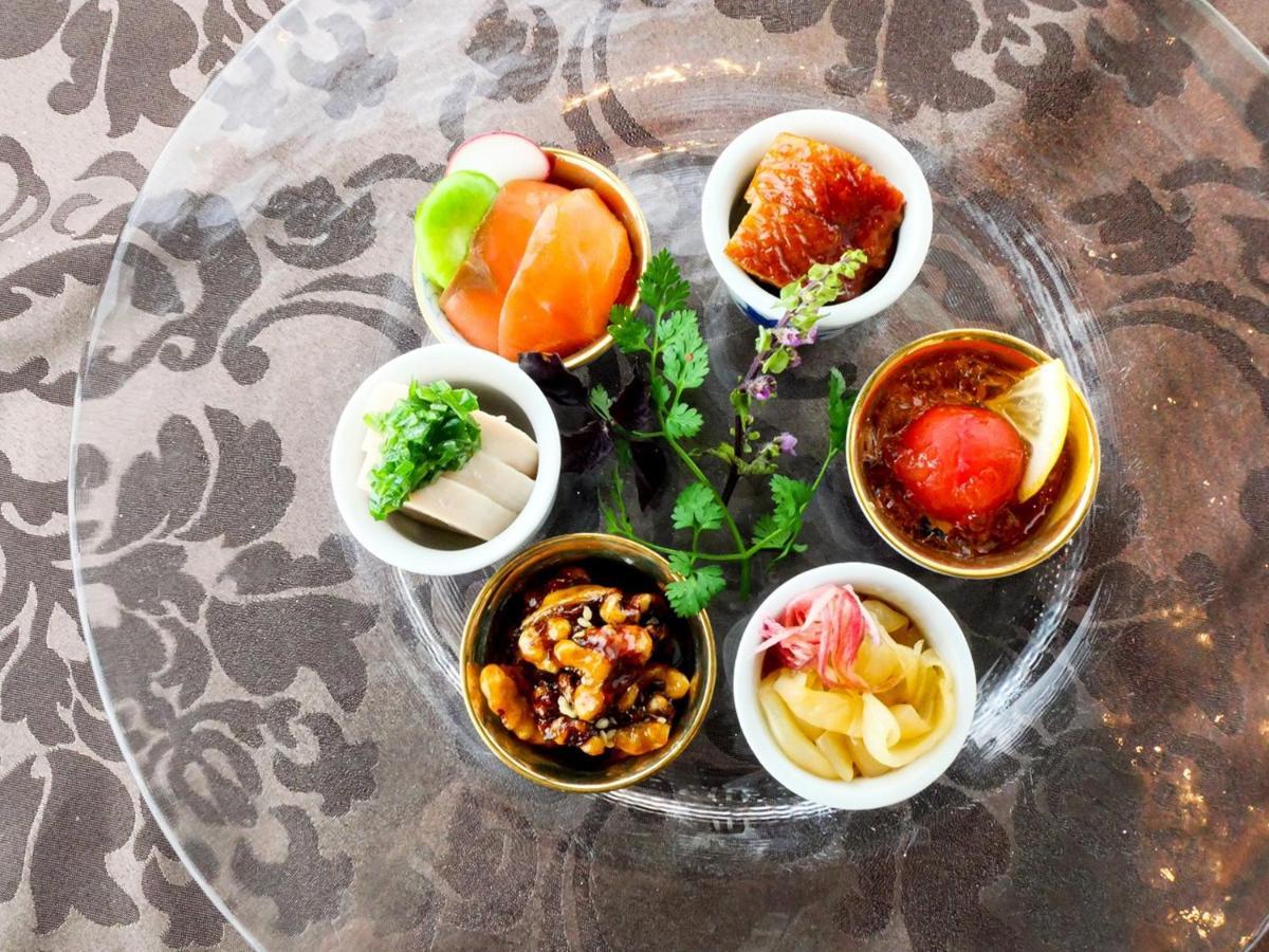Hotel Emisia Sapporo Ngoại thất bức ảnh A selection of Indian chutneys